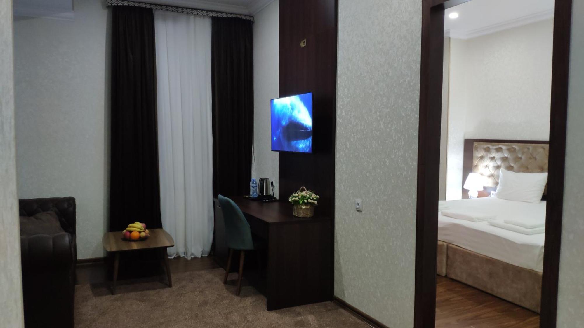 Grand Turon Plaza Hotel 塔什干 外观 照片